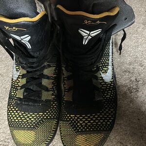 Men’s Kobe size 10 high top